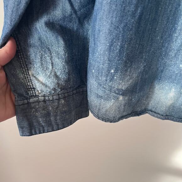 Levi’s Chambray Denim Ole Miss Rebel Upcycle Button Up Shirt XL Unisex Women’s - Picture 3 of 7